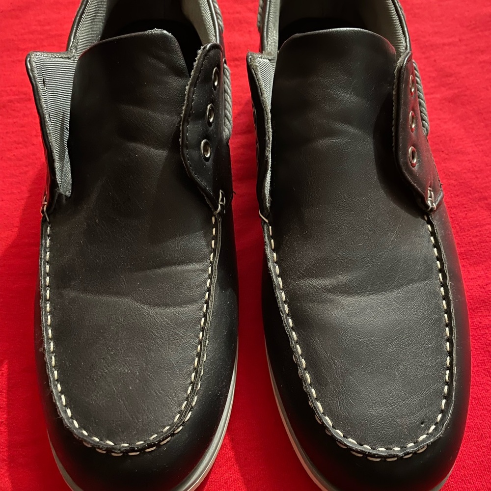 Rocawear boat shoes.